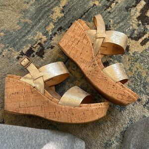 Kork-ease wedge heals